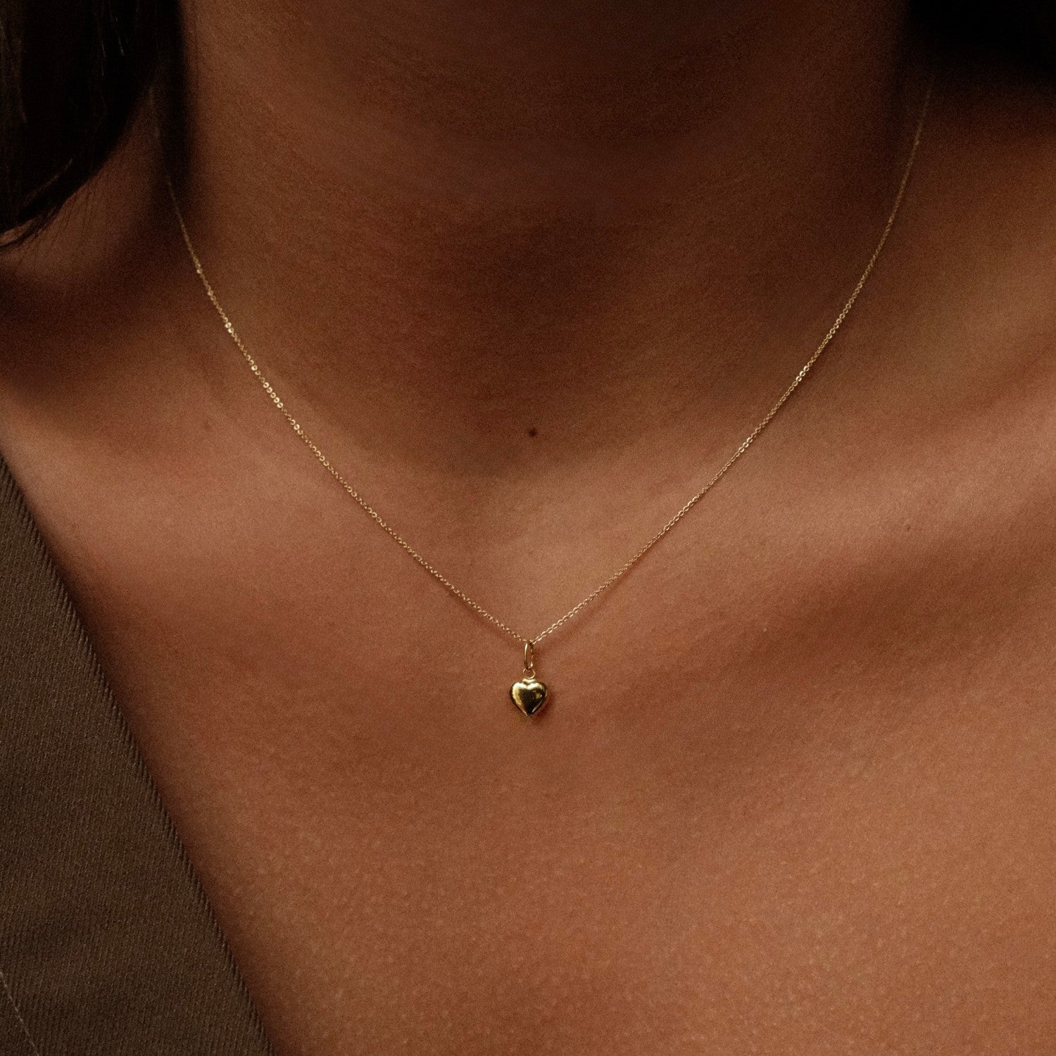 Tiny heart charm gold