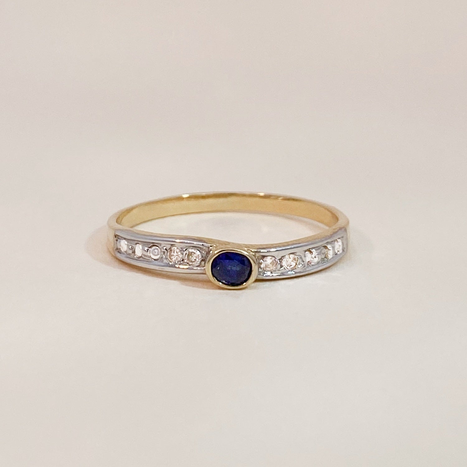 Vintage Dark Blue Sapphire Diamonds Ring