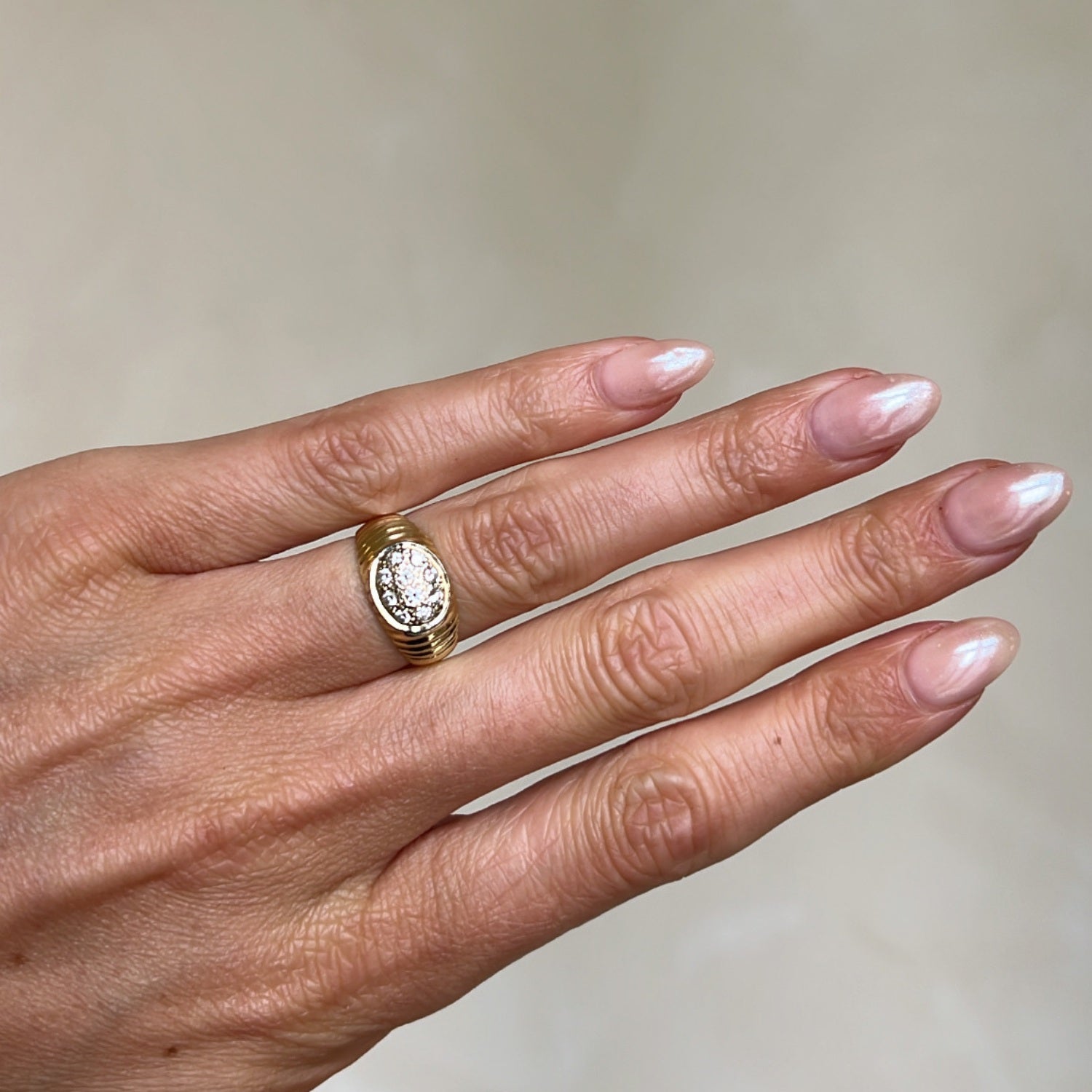 Vintage Round Diamonds Ring
