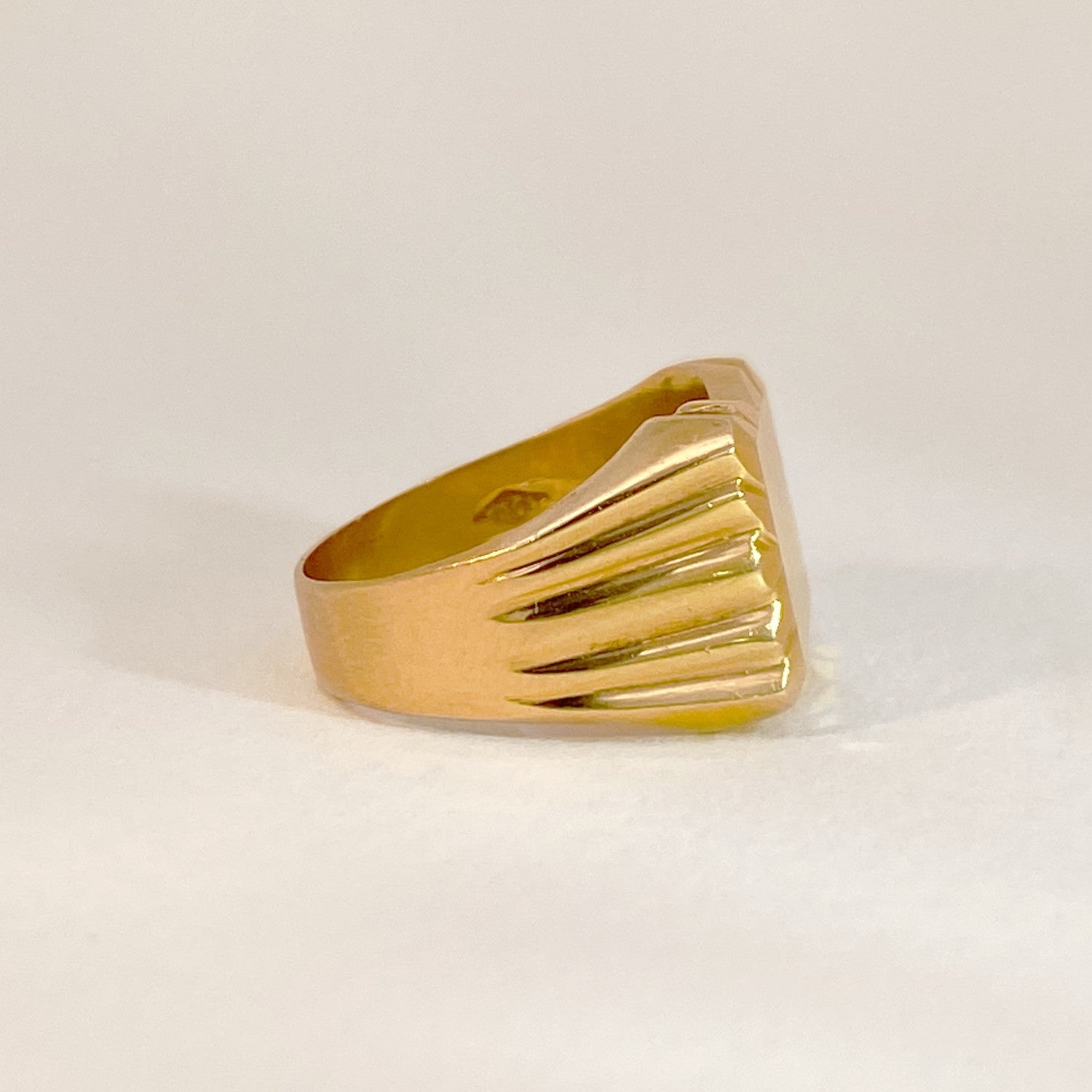 Vintage zegelring zijkant