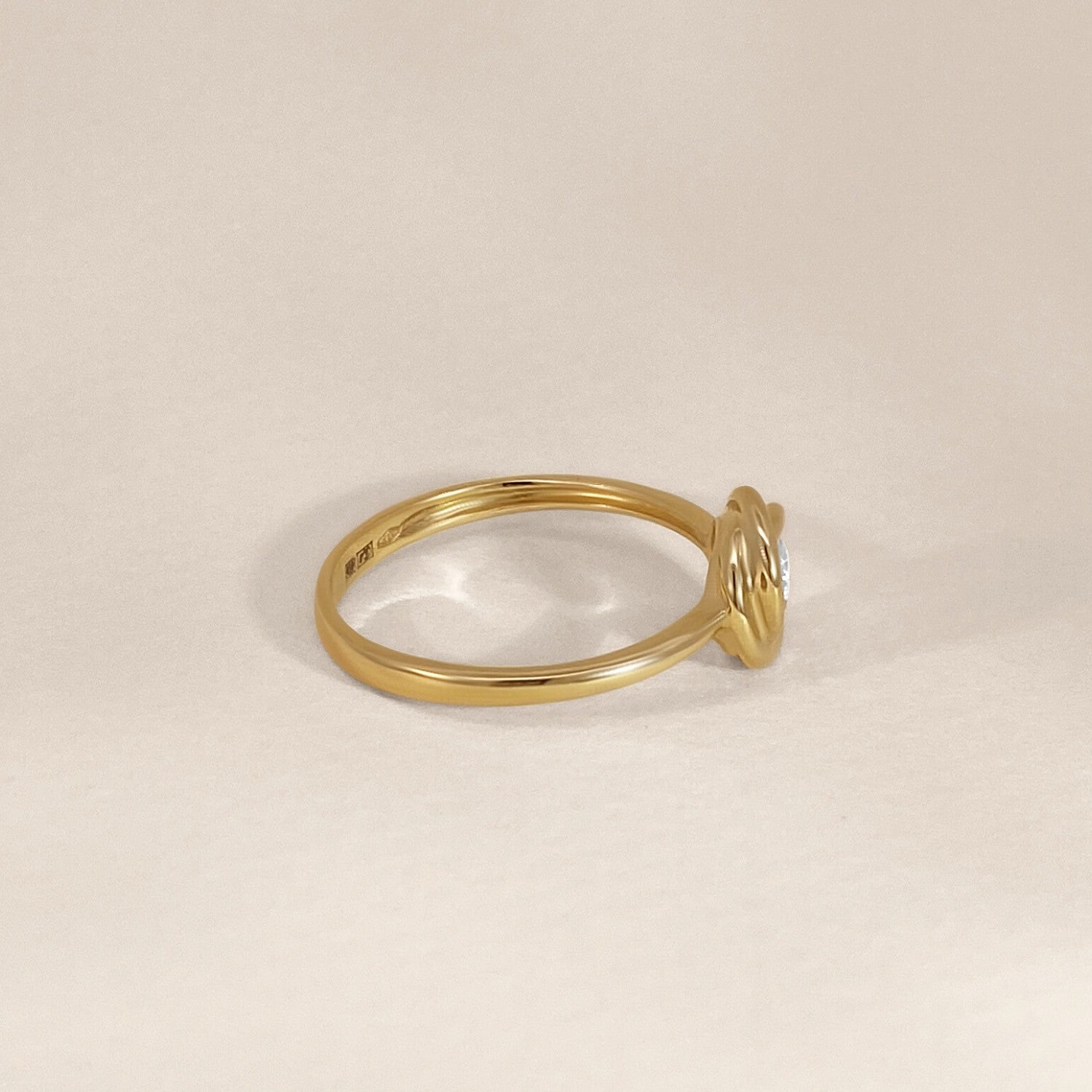 Zijkant bloem ring