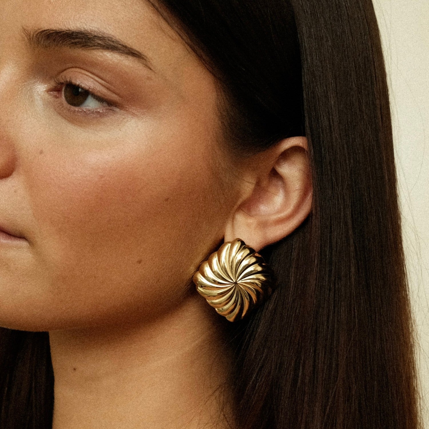 statement oorbellen swirl